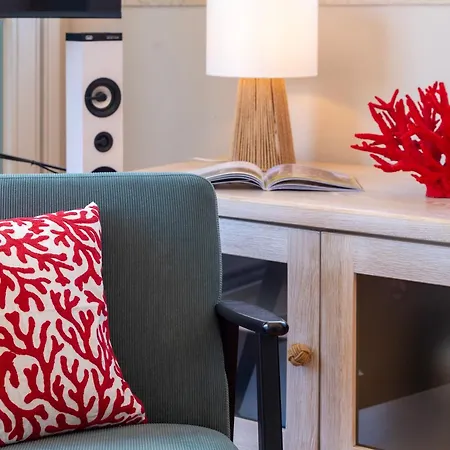 Forrest Seaside Loft View 121 Apartman *