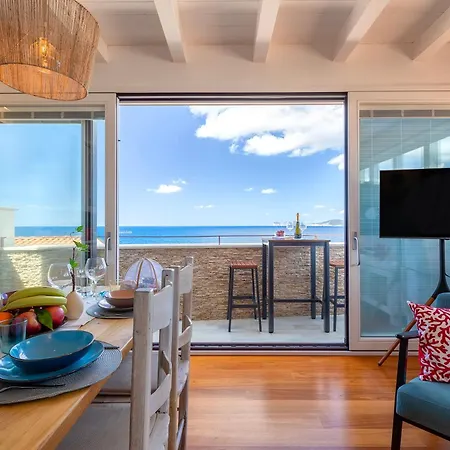 Forrest Seaside Loft View 121 Апартаменты