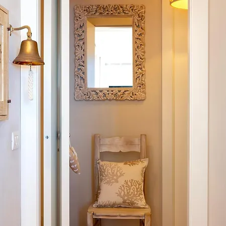 Forrest Seaside Loft View 121 דירה *